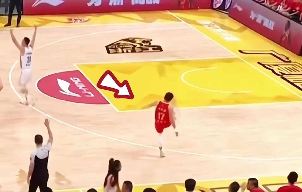 篮球比赛中出现技术故障影响比赛