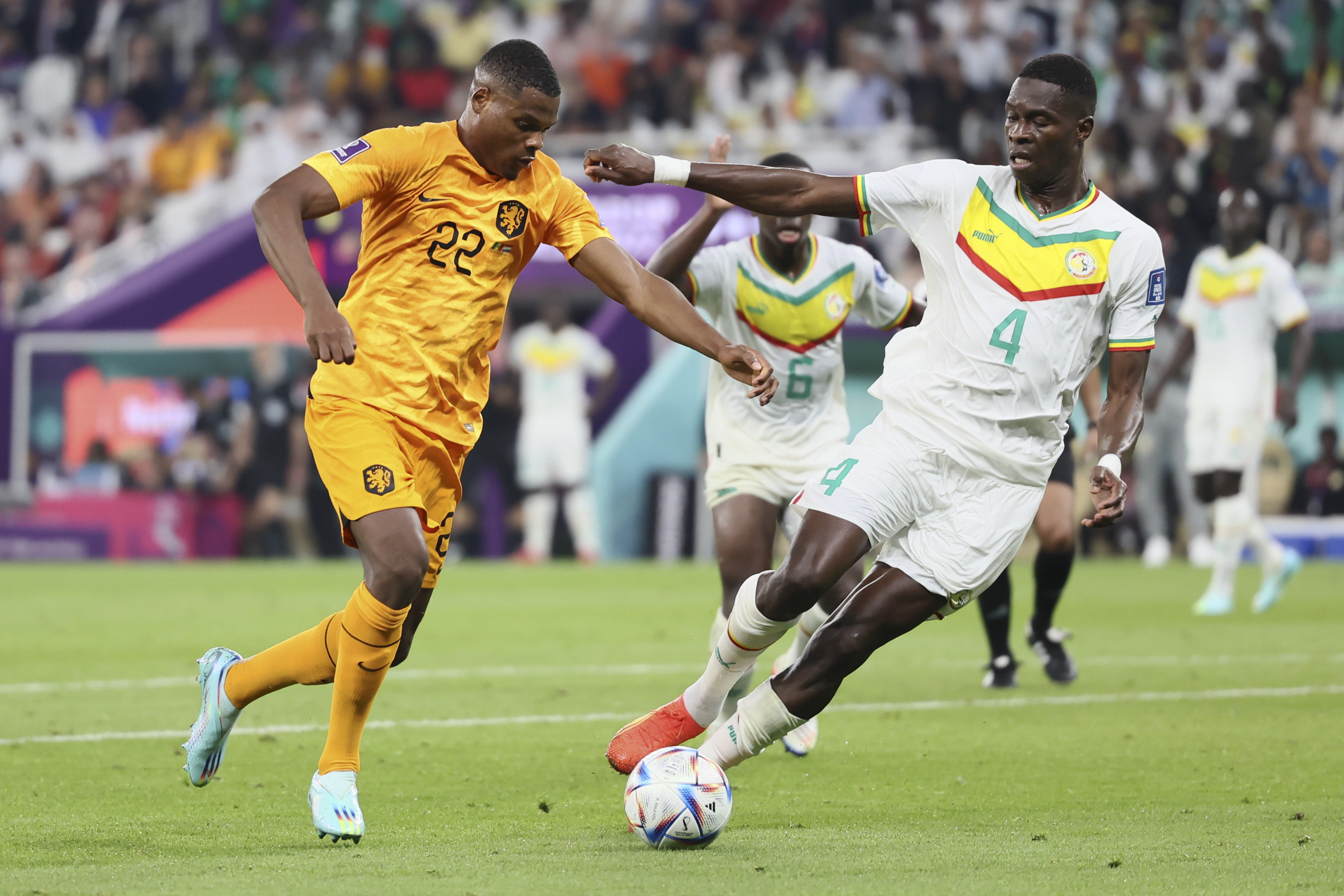 奥布拉克连续扑出多次射门，助队成功晋级